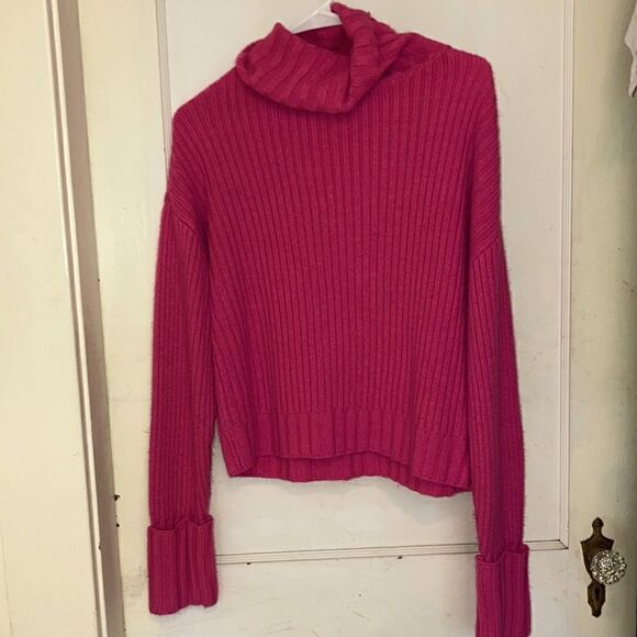 5/$15 Nine West Style Sweater Pink Turtleneck Cowl - Picture 1 of 2